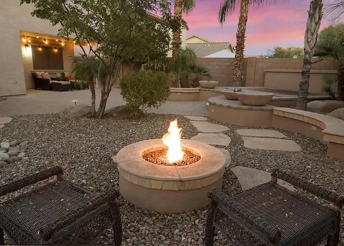 Cute 3 Bedroom With Outdoor Kitchen, Sleeps 6 Holiday home Surprise